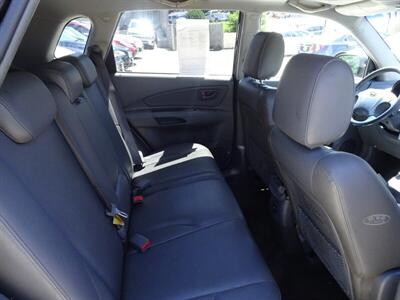 2005 Hyundai Tucson GLS - Photo 20 - Cincinnati, OH 45255