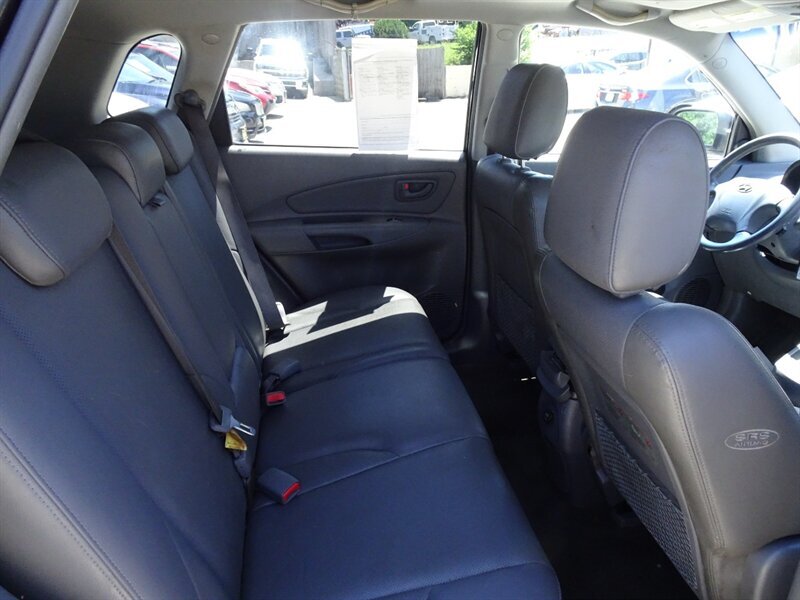 2005 Hyundai Tucson GLS - Photo 20 - Cincinnati, OH 45255