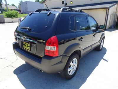 2005 Hyundai Tucson GLS - Photo 3 - Cincinnati, OH 45255