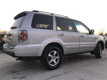 2006 Honda Pilot EX-L w/Navi   - Photo 15 - Cincinnati, OH 45255
