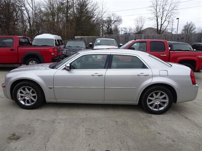 2006 Chrysler 300 C  5.7L HEMI V8 RWD - Photo 4 - Cincinnati, OH 45255