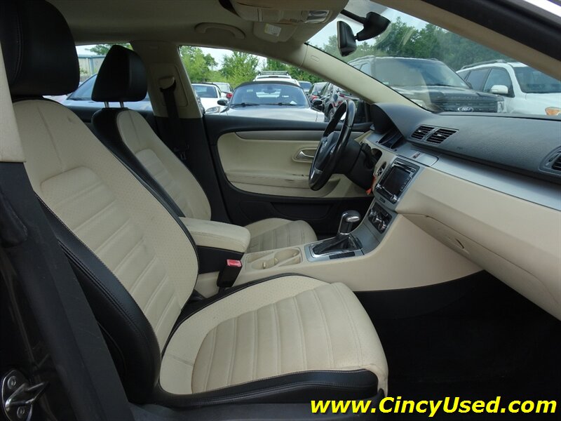 2010 Volkswagen CC Sport - Photo 16 - Cincinnati, OH 45255