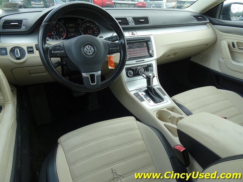 2010 Volkswagen CC Sport - Photo 9 - Cincinnati, OH 45255