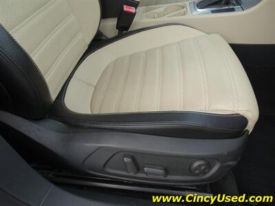 2010 Volkswagen CC Sport - Photo 28 - Cincinnati, OH 45255