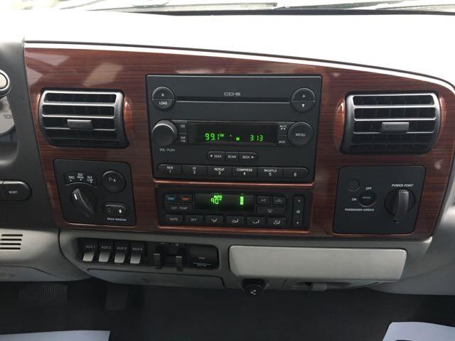 2006 Ford F-350 Super Duty Lariat   - Photo 16 - Cincinnati, OH 45255