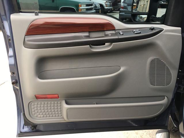 2006 Ford F-350 Super Duty Lariat   - Photo 21 - Cincinnati, OH 45255