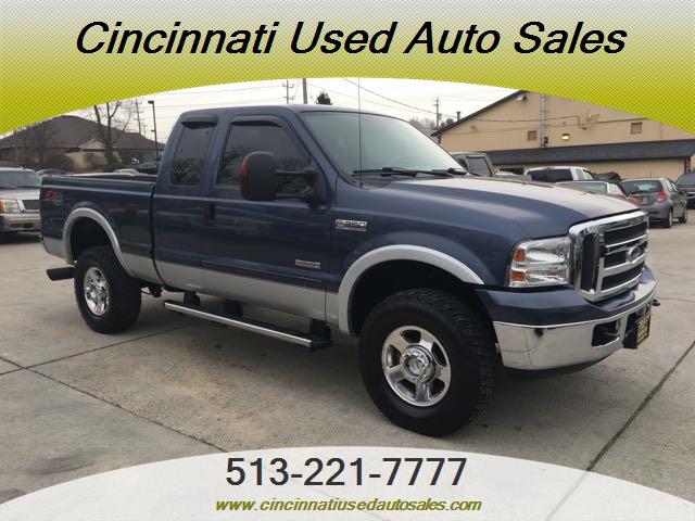2006 Ford F-350 Super Duty Lariat   - Photo 1 - Cincinnati, OH 45255