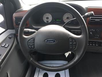 2006 Ford F-350 Super Duty Lariat   - Photo 17 - Cincinnati, OH 45255