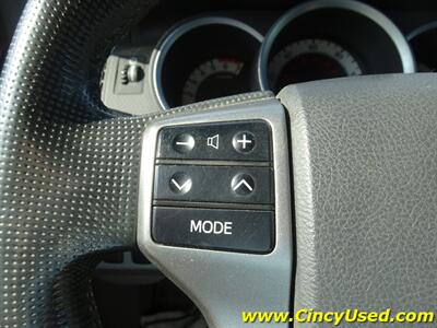 2013 Toyota Tacoma V6   - Photo 23 - Cincinnati, OH 45255