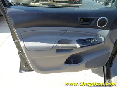 2013 Toyota Tacoma V6   - Photo 29 - Cincinnati, OH 45255