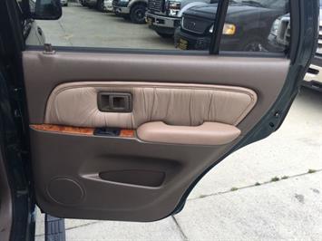 1996 Toyota 4Runner SR5   - Photo 23 - Cincinnati, OH 45255