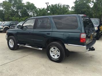 1996 Toyota 4Runner SR5   - Photo 4 - Cincinnati, OH 45255