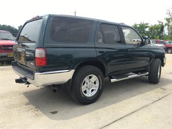 1996 Toyota 4Runner SR5   - Photo 13 - Cincinnati, OH 45255