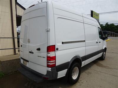 2015 Mercedes-Benz Sprinter Freightliner Sprinter 3500  3.0L V6 Bluetec Diesel Cargo RWD - Photo 10 - Cincinnati, OH 45255