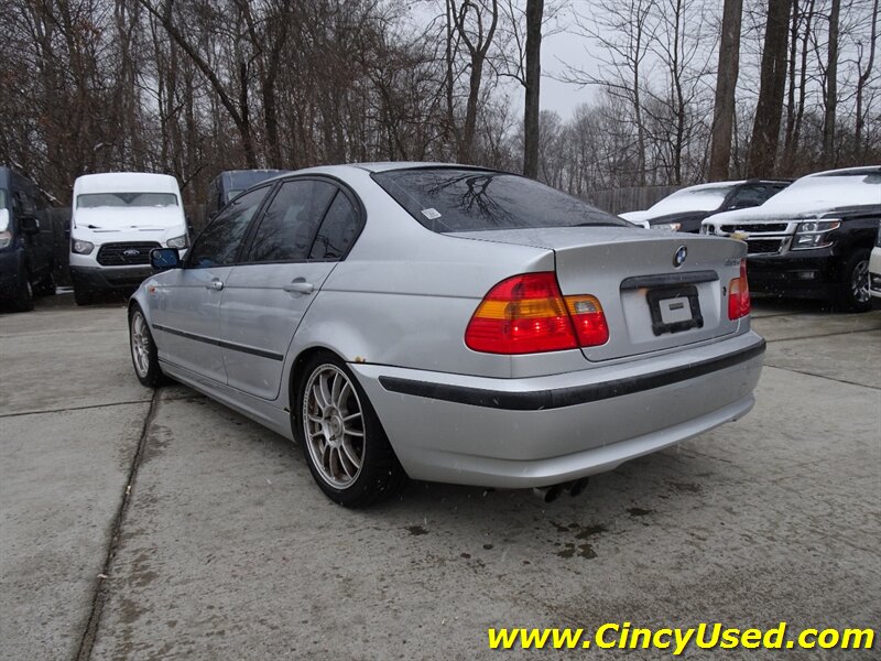 2003 BMW 325i - Photo 9 - Cincinnati, OH 45255