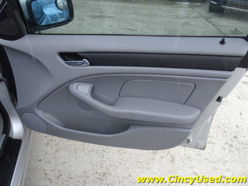 2003 BMW 325i - Photo 23 - Cincinnati, OH 45255