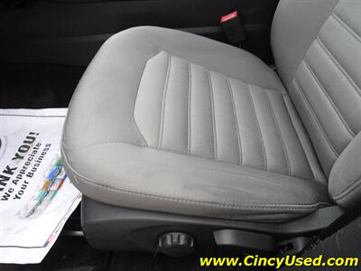 2014 Ford Fusion S - Photo 24 - Cincinnati, OH 45255