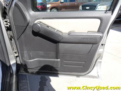 2008 Ford Explorer Sport Trac Limited   - Photo 28 - Cincinnati, OH 45255