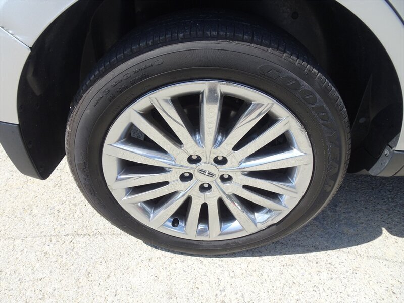 2013 Lincoln MKX - Photo 28 - Cincinnati, OH 45255