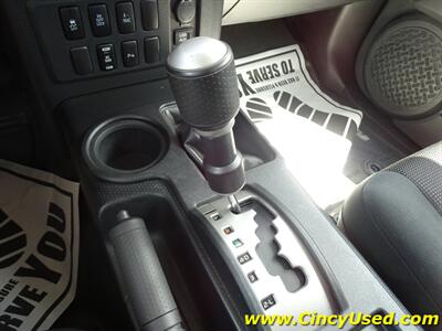 2014 Toyota FJ Cruiser   - Photo 17 - Cincinnati, OH 45255