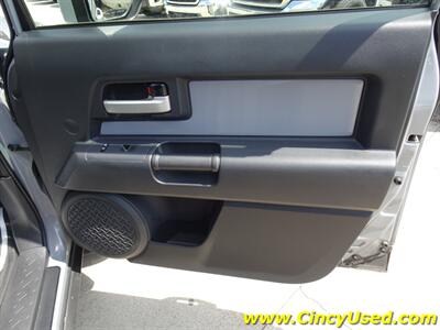 2014 Toyota FJ Cruiser   - Photo 31 - Cincinnati, OH 45255
