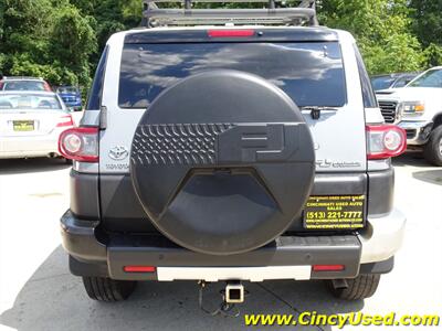 2014 Toyota FJ Cruiser   - Photo 10 - Cincinnati, OH 45255