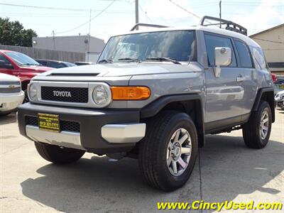 2014 Toyota FJ Cruiser   - Photo 3 - Cincinnati, OH 45255