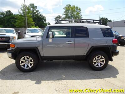 2014 Toyota FJ Cruiser   - Photo 8 - Cincinnati, OH 45255