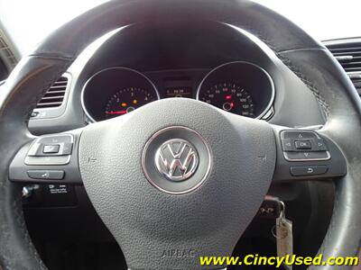 2010 Volkswagen Jetta SportWagen TDI   - Photo 28 - Cincinnati, OH 45255