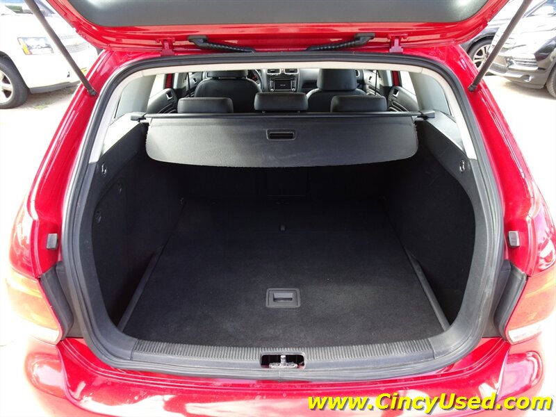 2010 Volkswagen Jetta SportWagen TDI - Photo 9 - Cincinnati, OH 45255
