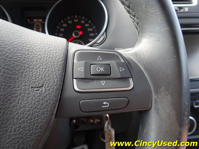 2010 Volkswagen Jetta SportWagen TDI - Photo 33 - Cincinnati, OH 45255