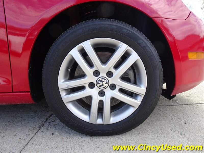 2010 Volkswagen Jetta SportWagen TDI - Photo 4 - Cincinnati, OH 45255