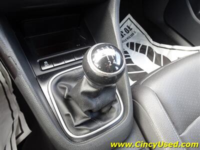 2010 Volkswagen Jetta SportWagen TDI   - Photo 26 - Cincinnati, OH 45255