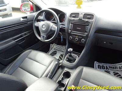 2010 Volkswagen Jetta SportWagen TDI   - Photo 22 - Cincinnati, OH 45255
