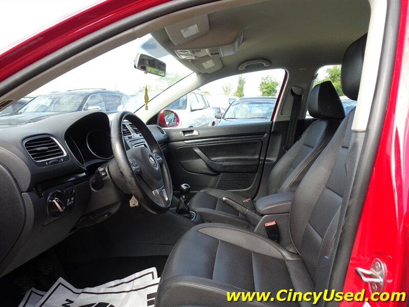 2010 Volkswagen Jetta SportWagen TDI - Photo 18 - Cincinnati, OH 45255