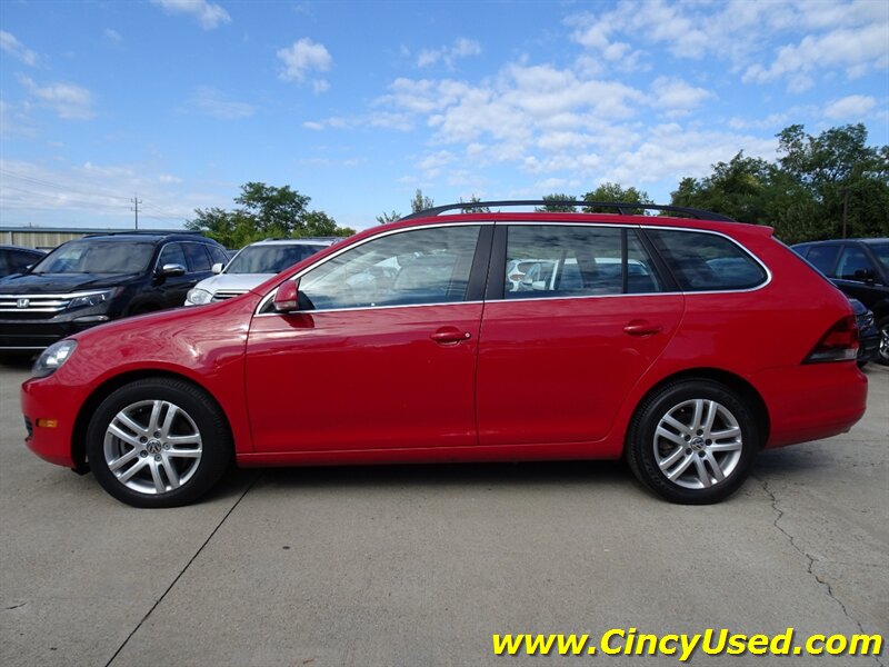2010 Volkswagen Jetta SportWagen TDI - Photo 13 - Cincinnati, OH 45255