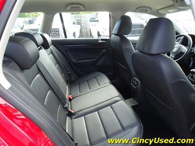 2010 Volkswagen Jetta SportWagen TDI   - Photo 21 - Cincinnati, OH 45255