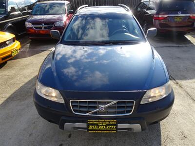 2006 Volvo XC70   - Photo 2 - Cincinnati, OH 45255