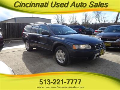 2006 Volvo XC70   - Photo 1 - Cincinnati, OH 45255