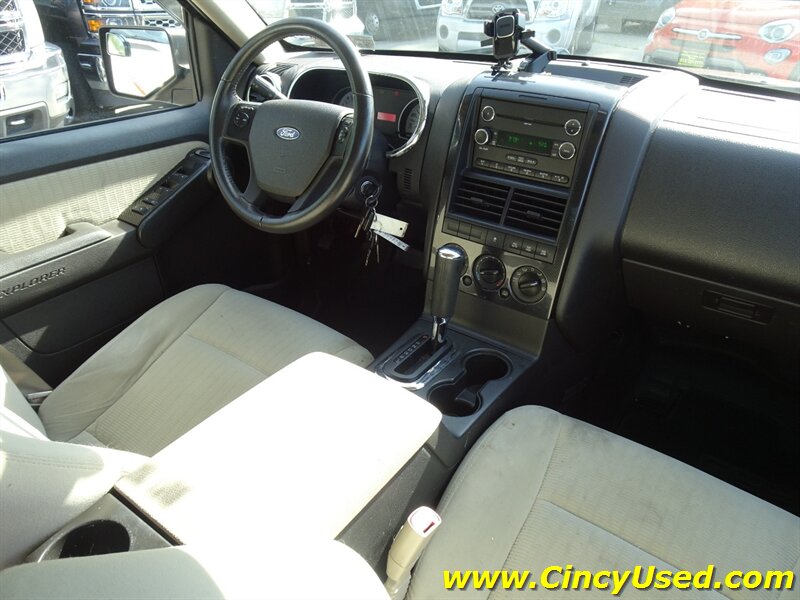 2008 Ford Explorer Sport Trac XLT - Photo 14 - Cincinnati, OH 45255
