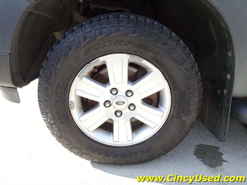 2008 Ford Explorer Sport Trac XLT - Photo 27 - Cincinnati, OH 45255