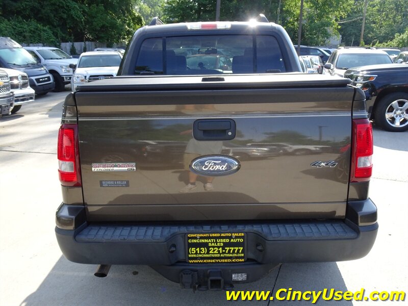 2008 Ford Explorer Sport Trac XLT - Photo 8 - Cincinnati, OH 45255