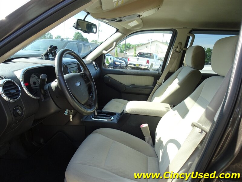 2008 Ford Explorer Sport Trac XLT - Photo 11 - Cincinnati, OH 45255