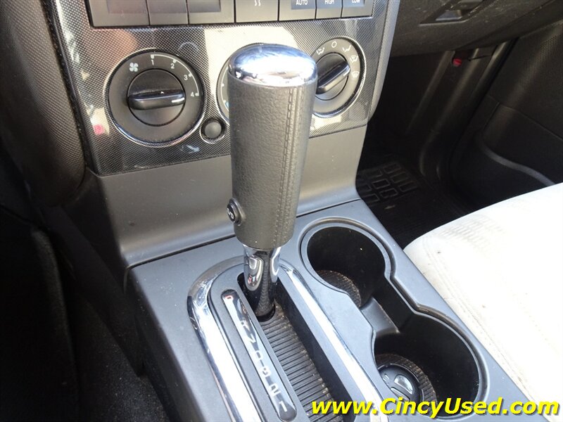 2008 Ford Explorer Sport Trac XLT - Photo 16 - Cincinnati, OH 45255