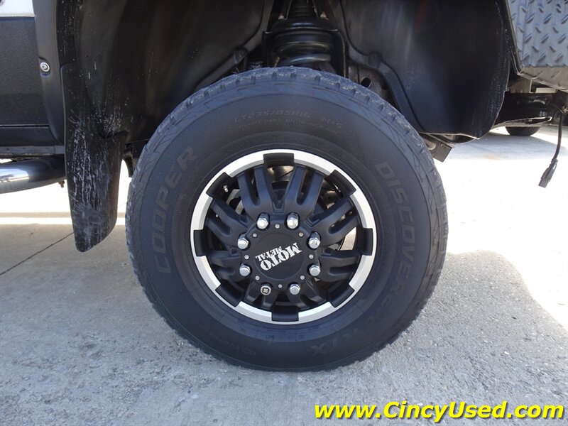 2000 Dodge Ram 3500 SLT - Photo 33 - Cincinnati, OH 45255