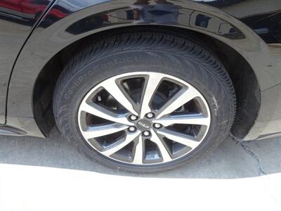 2017 Lincoln Continental Livery   - Photo 32 - Cincinnati, OH 45255