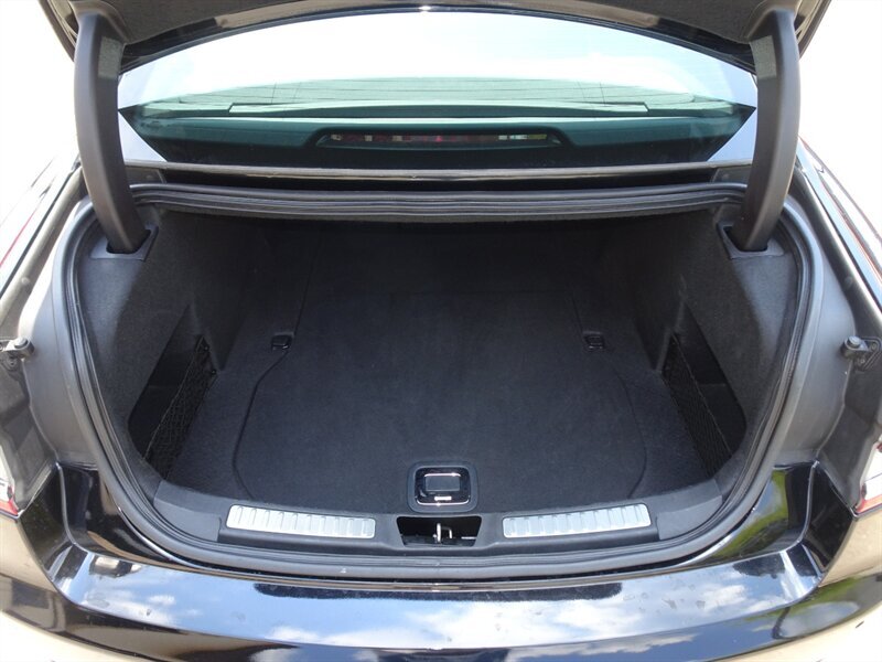 2017 Lincoln Continental Livery - Photo 30 - Cincinnati, OH 45255