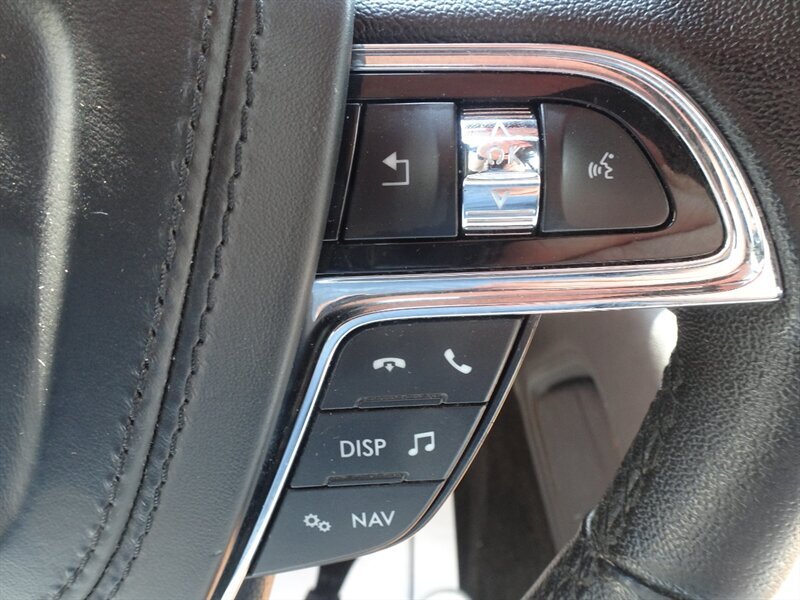 2017 Lincoln Continental Livery - Photo 21 - Cincinnati, OH 45255