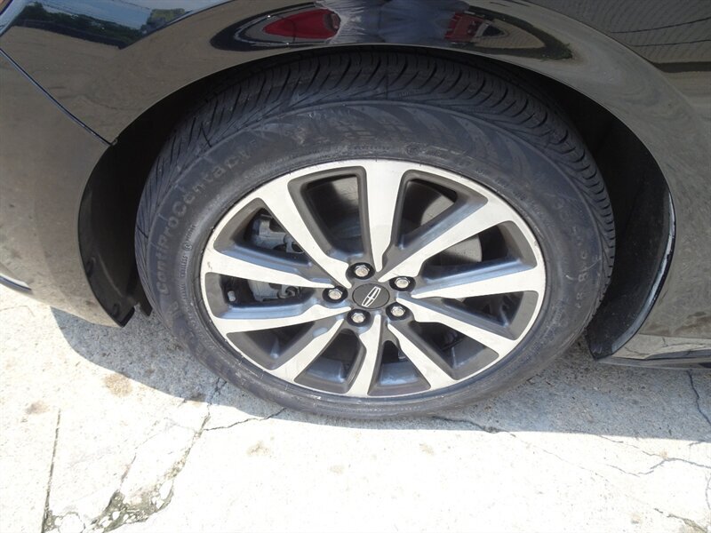 2017 Lincoln Continental Livery - Photo 31 - Cincinnati, OH 45255