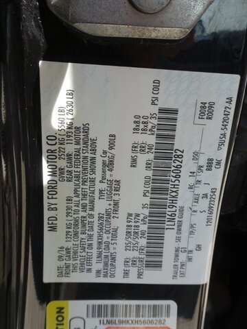 2017 Lincoln Continental Livery - Photo 37 - Cincinnati, OH 45255